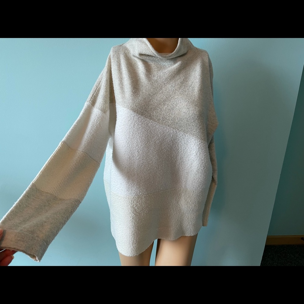 French Connection sweater, amazing condition